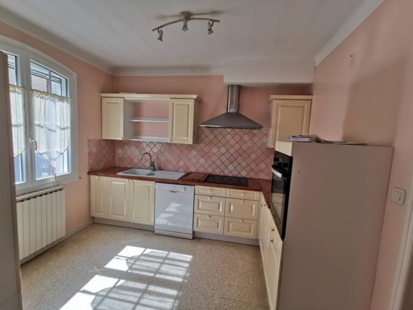 Cairanne (84290) VILLA TRADITIONNELLE