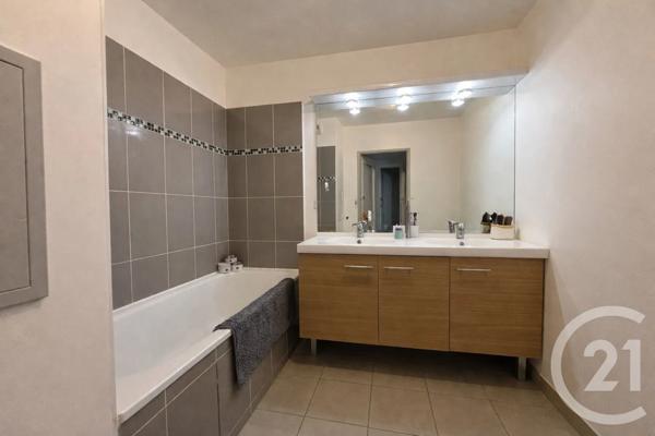 Appartement F3 à vendre  3 pièces - 62,70 m 2   ERAGNY SUR OISE  - 95