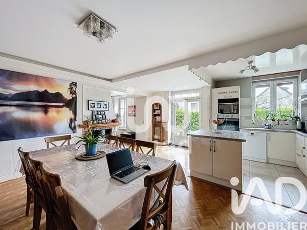 Immeuble à vendre 253 m² Fougères