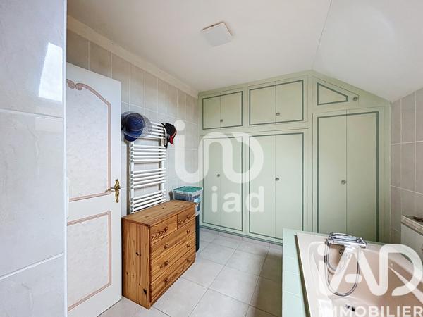 Immeuble à vendre 253 m² Fougères