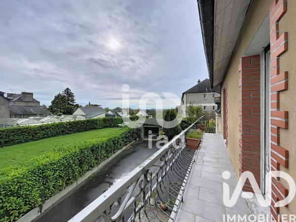 Immeuble à vendre 253 m² Fougères