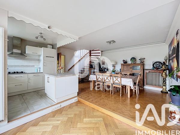 Immeuble à vendre 253 m² Fougères