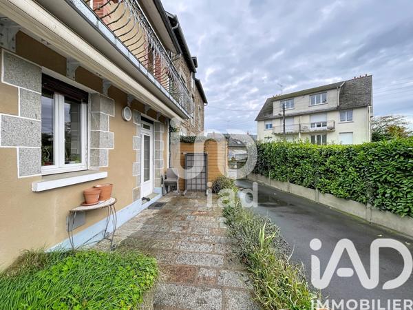 Immeuble à vendre 253 m² Fougères