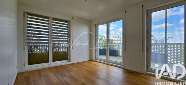 Location appartement 4 pièces 75 m² Nanterre