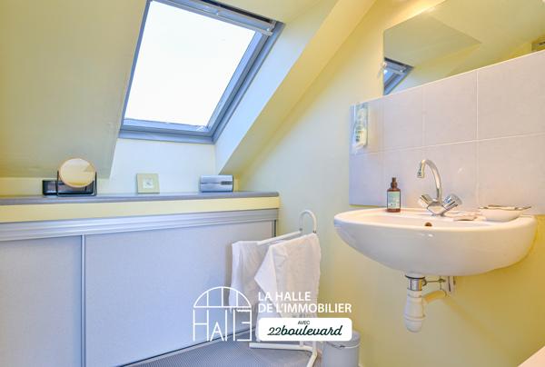 Maison
         7 pièces
        - 147 m² Exclusivité 249 900 €*