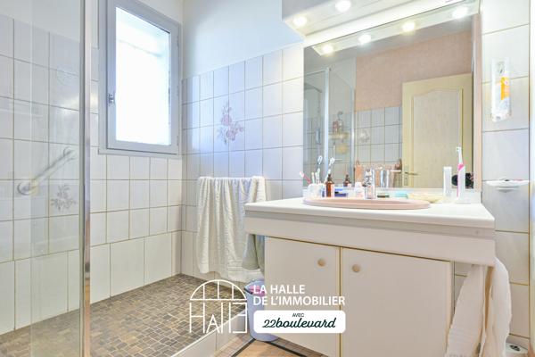 Maison
         7 pièces
        - 147 m² Exclusivité 249 900 €*