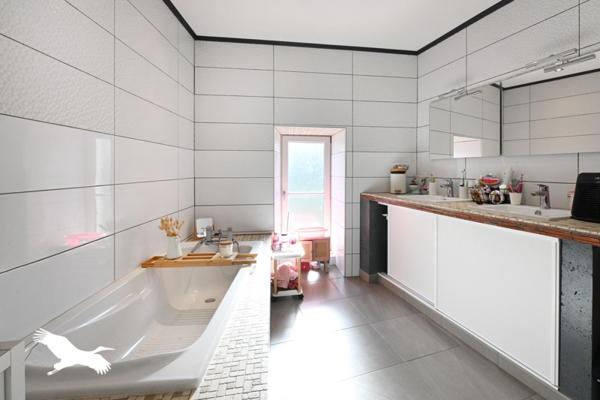 Maison à vendre |  La Rochefoucauld |  5 pièces | 140 m²