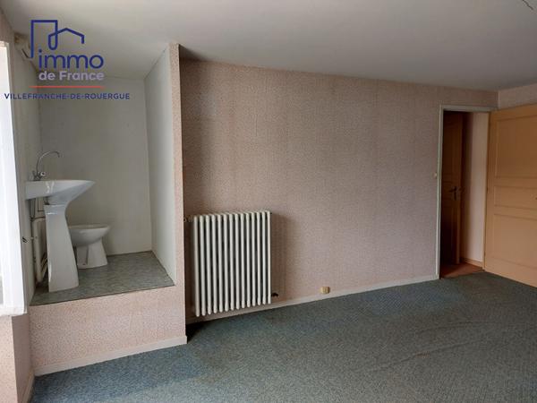 Maison de hameau avec terrain à proximité