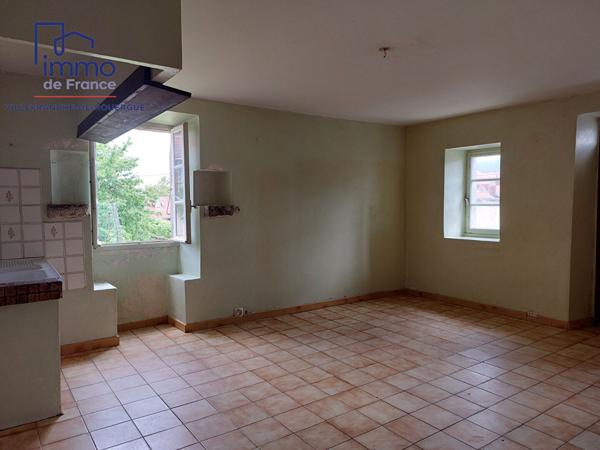 Maison de hameau avec terrain à proximité