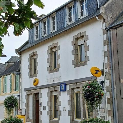 Local mixte (Pro/Hab) à vendre à Plouénan dans le Finistère (29420), ref : 29104-IMMR1036   
CENTRE BOURG