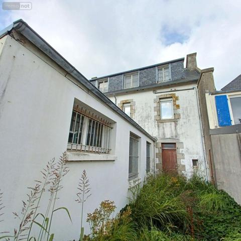 Local mixte (Pro/Hab) à vendre à Plouénan dans le Finistère (29420), ref : 29104-IMMR1036   
CENTRE BOURG