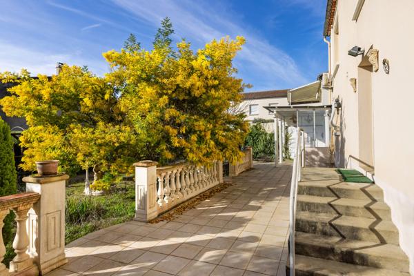 Maison traditionnelle T5 156 m2 avec jardin