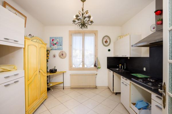 Maison traditionnelle T5 156 m2 avec jardin