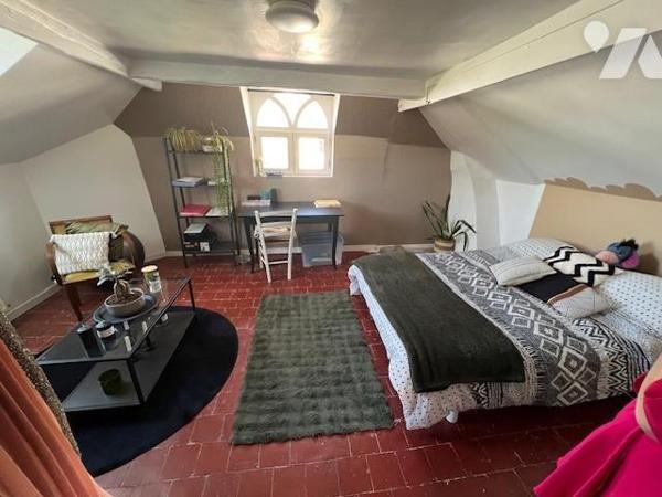 ORBEC RARE A LA VENTE JOLIE MAISON DE CENTRE VILLE AVEC JARDIN ET COMMERCES A PIED