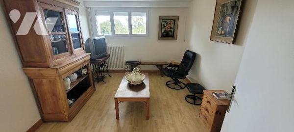 LANVEOC - Belle maison traditionnelle bien tenue offrant une vue panoramique sur la rade de Bre...