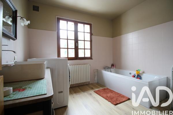 Maison à vendre 10 pièces 215 m² Fère-Champenoise