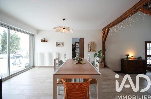 Maison à vendre 10 pièces 215 m² Fère-Champenoise