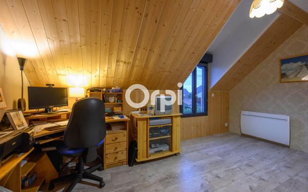 Maison à vendre    3 pièces •  Merville