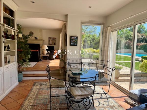 Propriete 8 pièce(s) 6 chambre(s) 235 m²