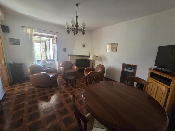 Maison de village avec toit-terrasse et vue mer – Giuncheto Giuncheto (20100)