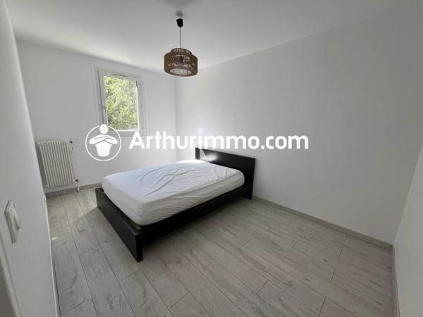Location                                                      Appartement
                        
                     3 pièces                      73 m2                     à Savigny-le-Temple