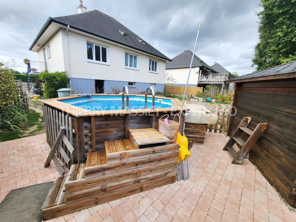 MAISON FAMILIALE 6 CHAMBRES 167 M2 - JARDIN AVEC PISCINE HORS SOL