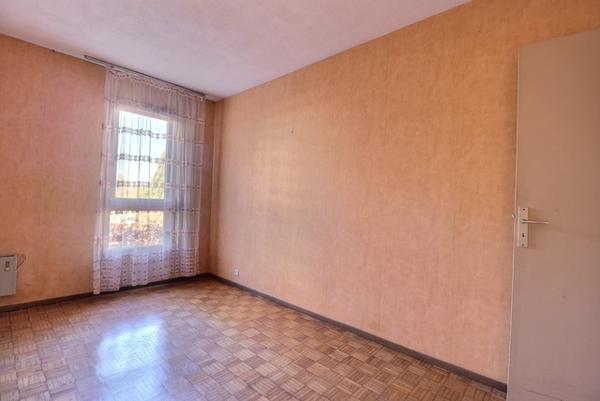 Marseille (13009) Résidence le floralia, grand appartement T379m2 avec balcon, véranda et parking