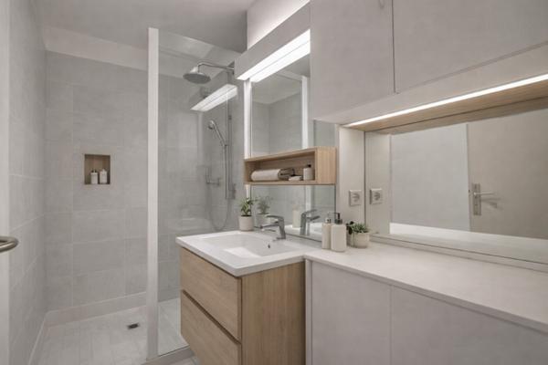 Marseille (13009) Résidence le floralia, grand appartement T379m2 avec balcon, véranda et parking