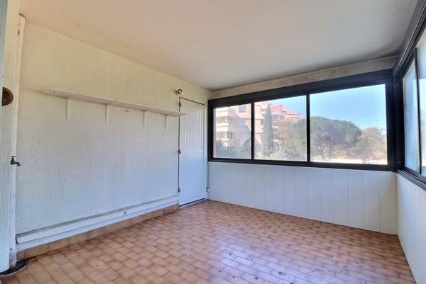 Marseille (13009) Résidence le floralia, grand appartement T379m2 avec balcon, véranda et parking