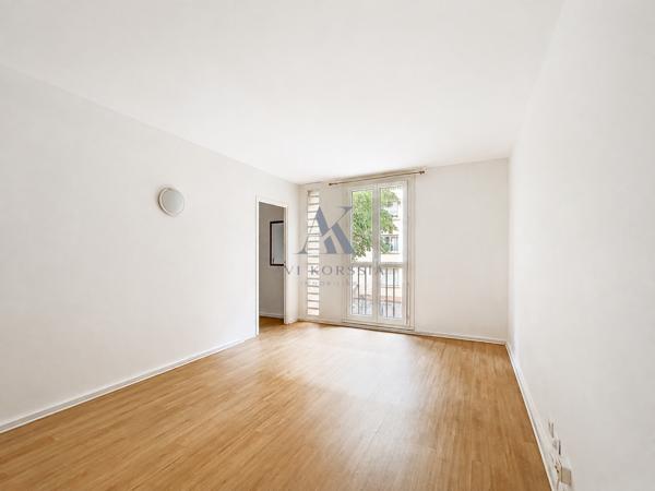 Villeurbanne – Appartement T4 72 m², 3 chambres avec parking et cave