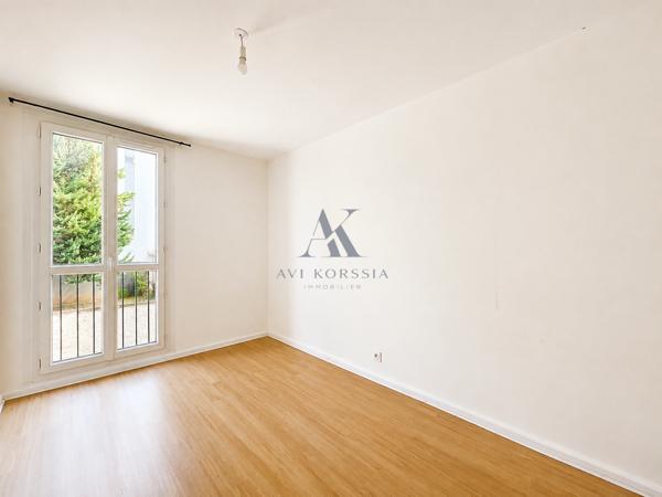 Villeurbanne – Appartement T4 72 m², 3 chambres avec parking et cave