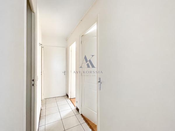 Villeurbanne – Appartement T4 72 m², 3 chambres avec parking et cave