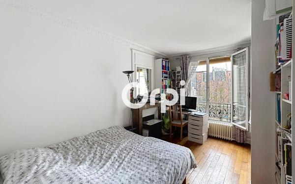 Appartement à vendre    3 pièces • 54,54 m2 Paris 15