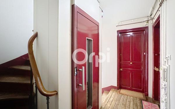 Appartement à vendre    3 pièces • 54,54 m2 Paris 15