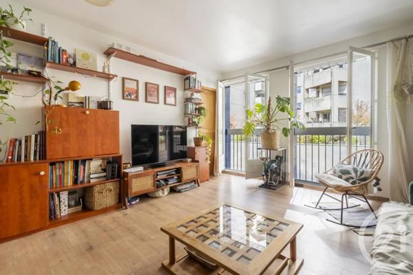 Appartement T3 à vendre  3 pièces - 54,97 m 2   PARIS  - 75012