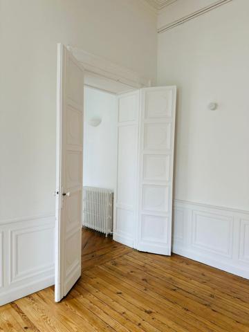 A vendre : Bel Appartement en plein Centre de Bordeaux à 50 m de la Place de la Comédie et du Grand Théatre