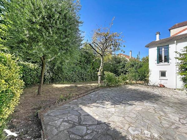 Maison 644 000 € Poissy 7 p 150 m² DPE E