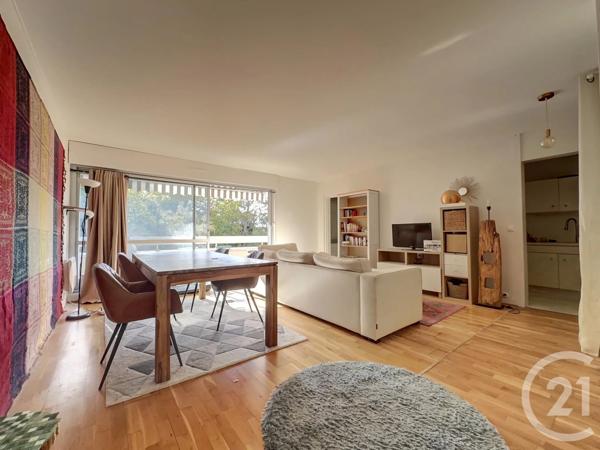 Appartement F3 à vendre  3 pièces - 71 m 2   CHATOU  - 78