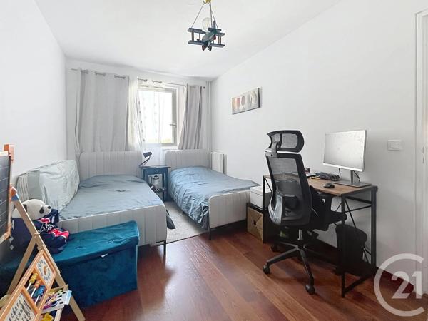 Appartement F3 à vendre  3 pièces - 71 m 2   CHATOU  - 78