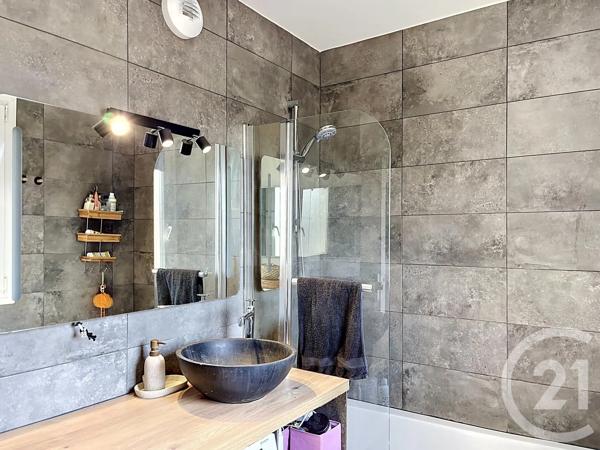 Appartement F3 à vendre  3 pièces - 71 m 2   CHATOU  - 78