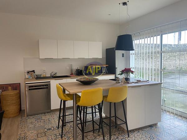 Appartement à louer Pontivy : 3 pièces, 80m² avec 2 chambre(s) à 716€ - AJP Immobilier Pontivy