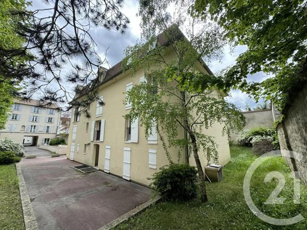Appartement 2 Pièces à vendre  2 pièces - 61 m 2   FONTAINEBLEAU  - 77