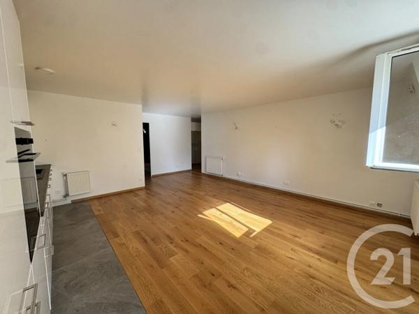 Appartement 2 Pièces à vendre  2 pièces - 61 m 2   FONTAINEBLEAU  - 77