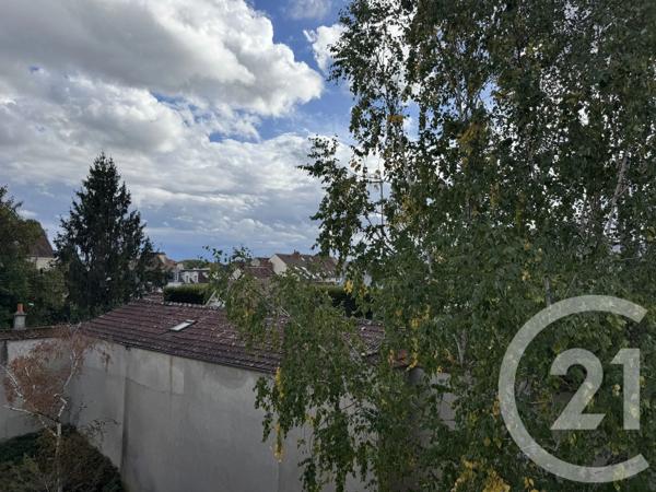 Appartement 2 Pièces à vendre  2 pièces - 61 m 2   FONTAINEBLEAU  - 77