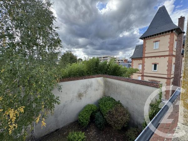 Appartement 2 Pièces à vendre  2 pièces - 61 m 2   FONTAINEBLEAU  - 77