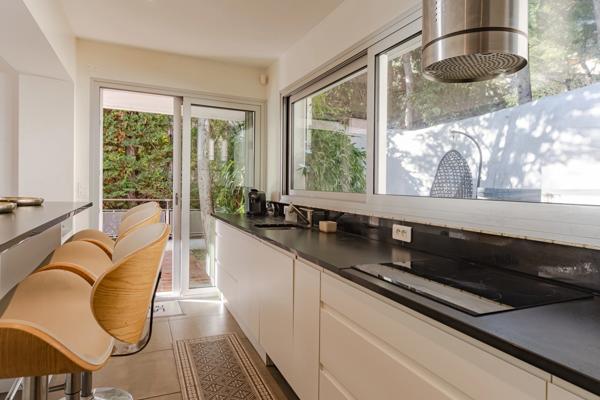 Marseille 7ᵉ – Corniche Kennedy | Villa confidentielle avec vue mer panoramique