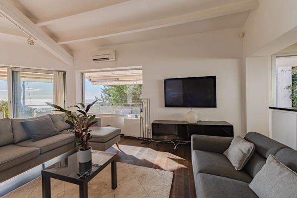 Marseille 7ᵉ – Corniche Kennedy | Villa confidentielle avec vue mer panoramique