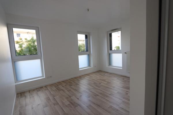 ORLEANS - PROCHE GARE - Appartement  3 pièces 57 m2 - entièrement repeint + cuisine neuve