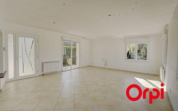 Maison à vendre    5 pièces •  Cailloux-sur-Fontaines