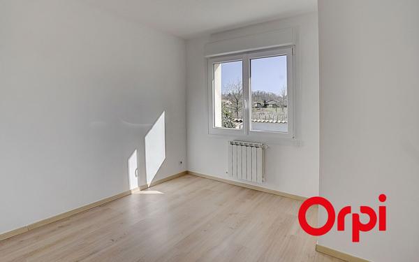 Maison à vendre    5 pièces •  Cailloux-sur-Fontaines